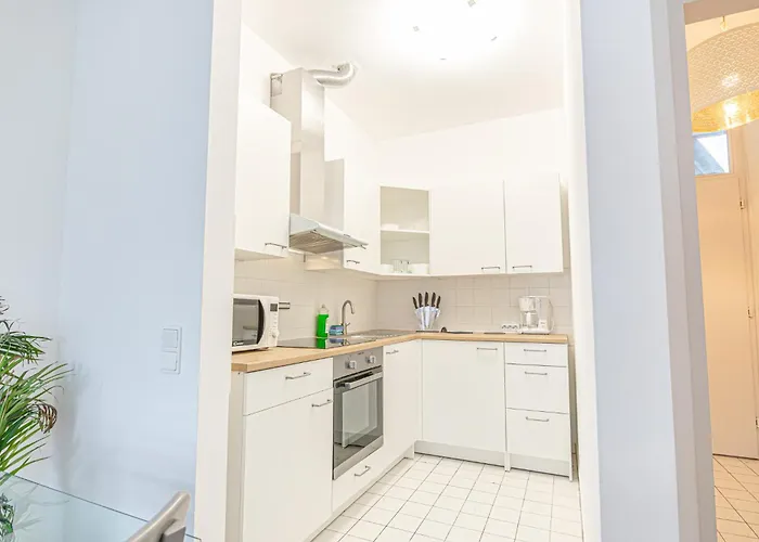 Lovely 2br & 1lr In The Heart Of