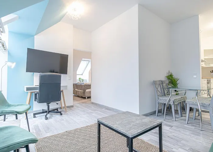 Daire Lovely 2br & 1lr In The Heart Of *
